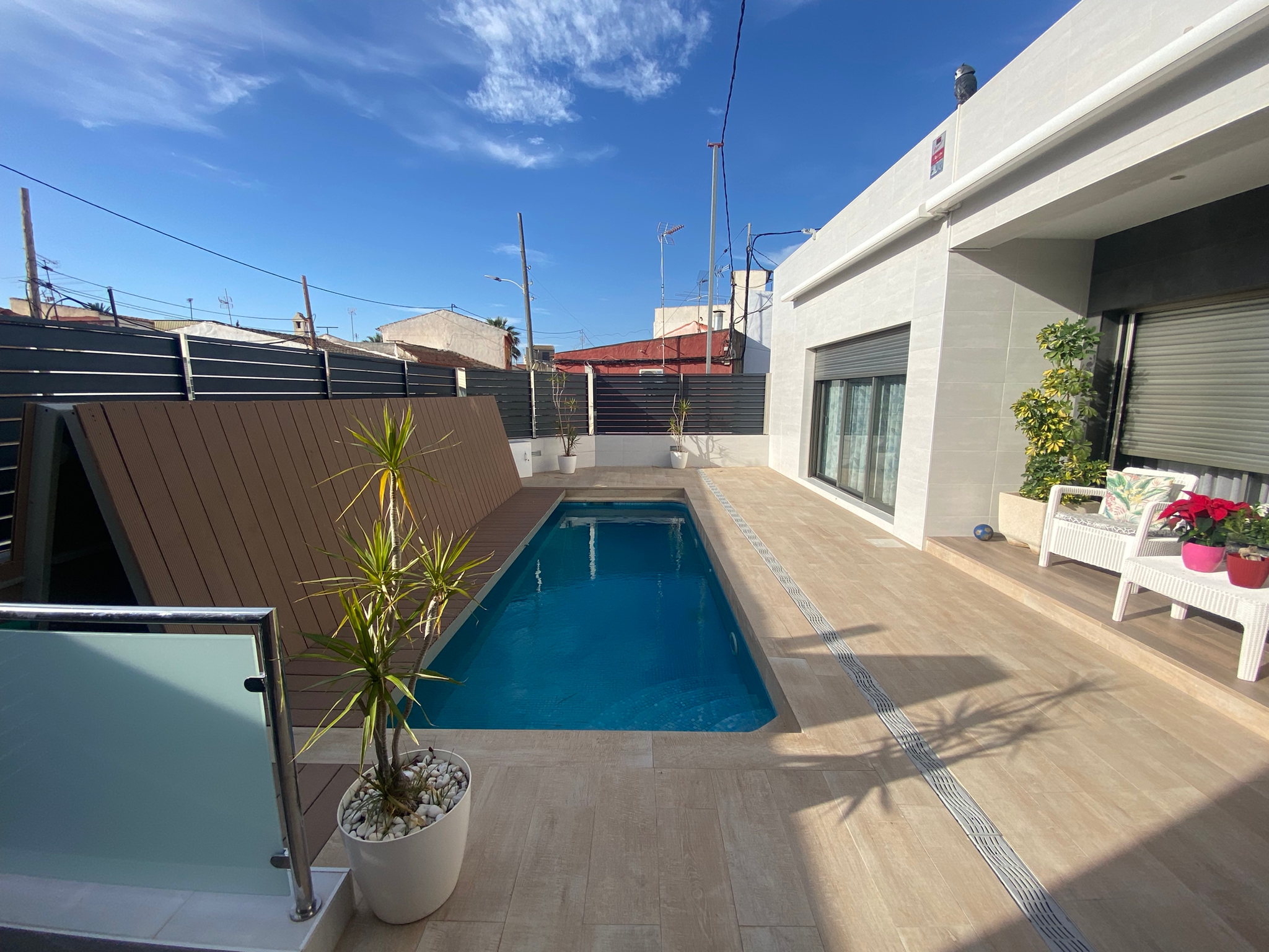 Villa en venta en Catral de Obra Nueva